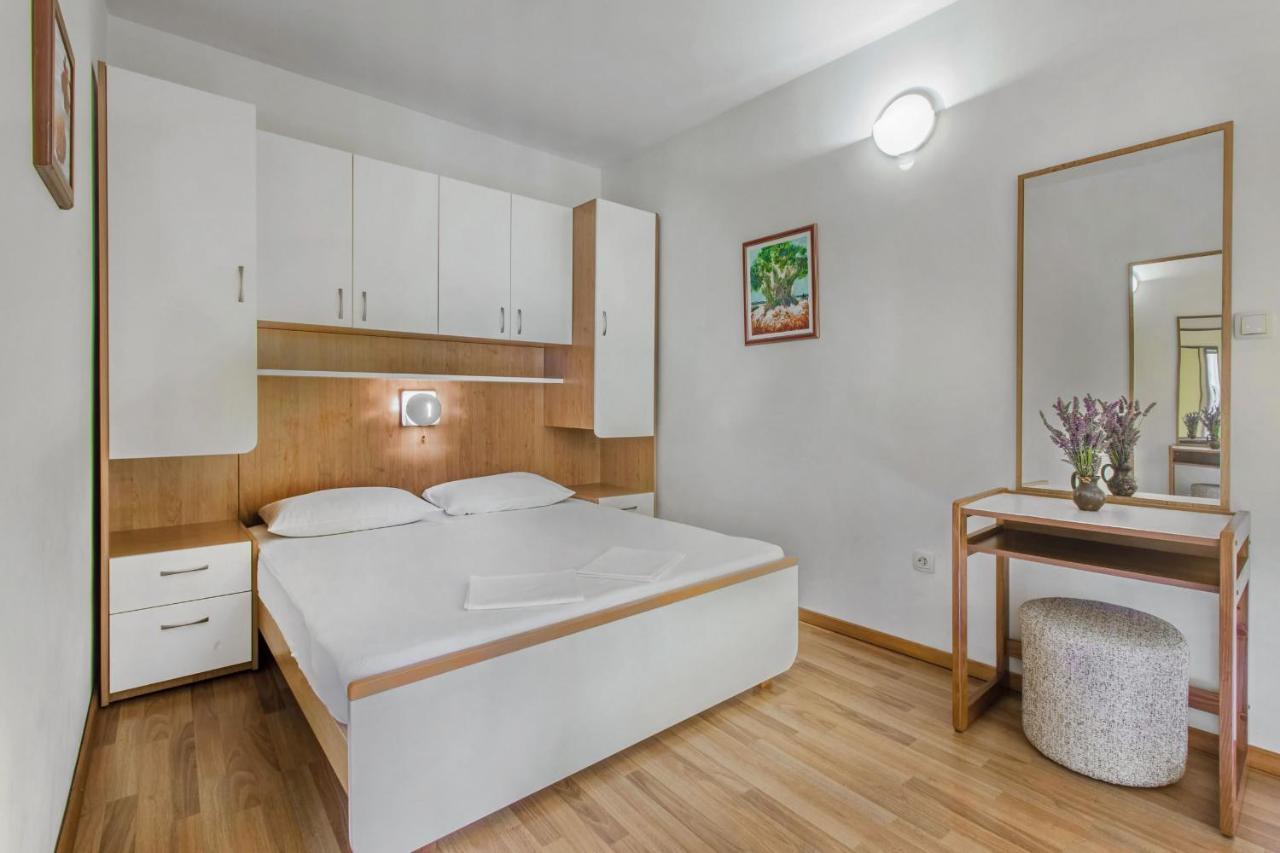Apartments Konta City Center Vodice Kültér fotó