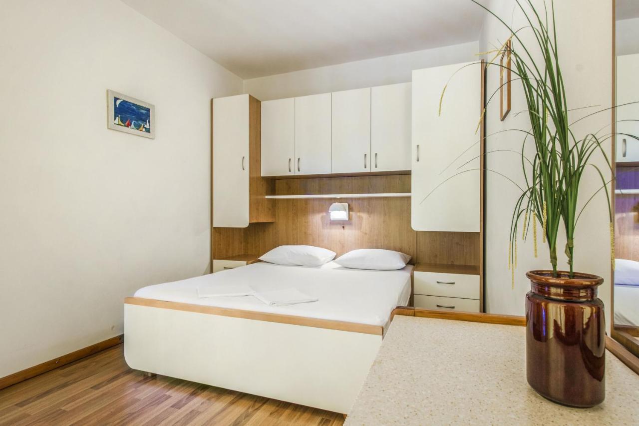 Apartments Konta City Center Vodice Kültér fotó